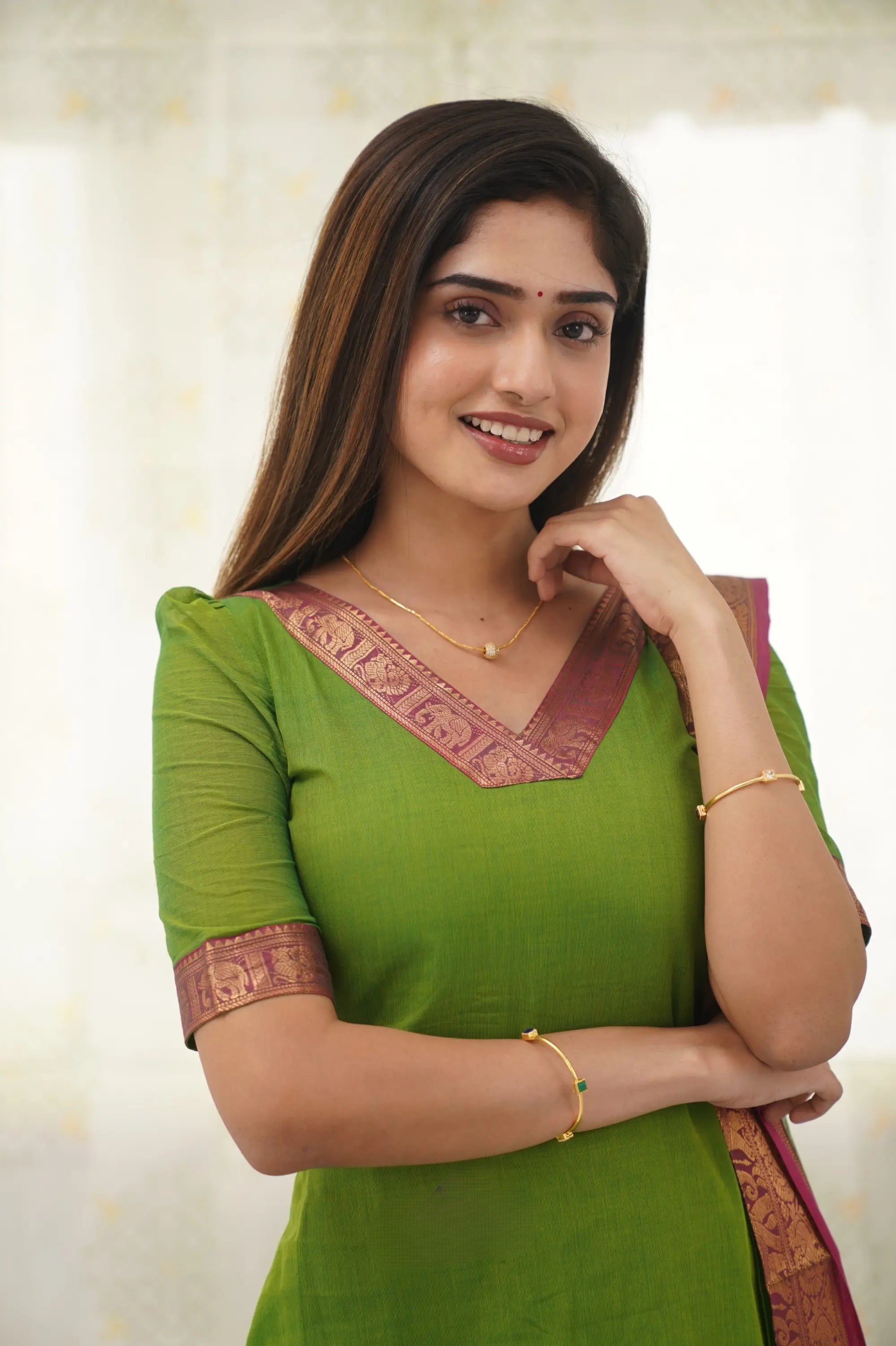 Fresh Light Green South Cotton Kurta Set with Pink Tone Border – Graceful and Vibrant