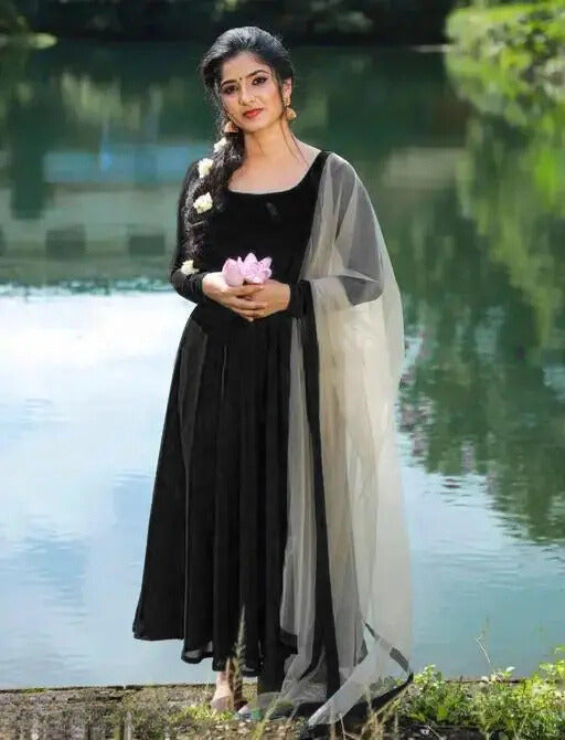 Stylish Trendy Printed Georgette Gown Set With Dupatta