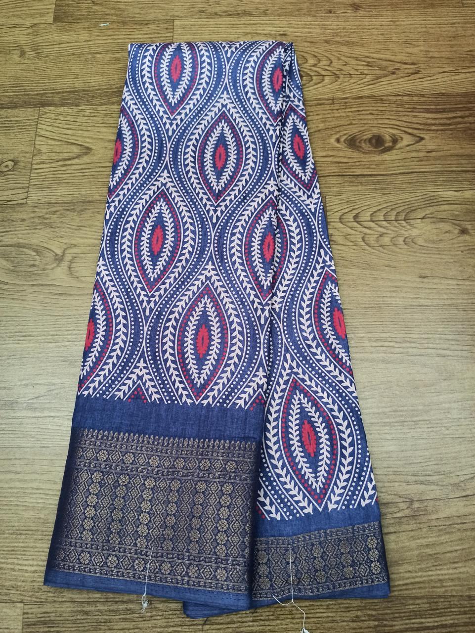 Saree Keanggunan Abadi dengan Sempadan Tenun Dola, Pallu Kaya dan Blaus Cantik