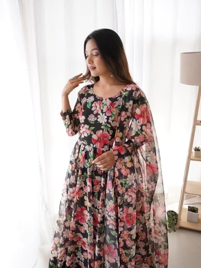 Set Gaun Georgette Bercetak Bergaya Bergaya Dengan Dupatta
