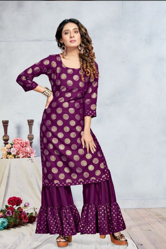 Cetakan Kerajang Kurti dengan Palazzo Pant