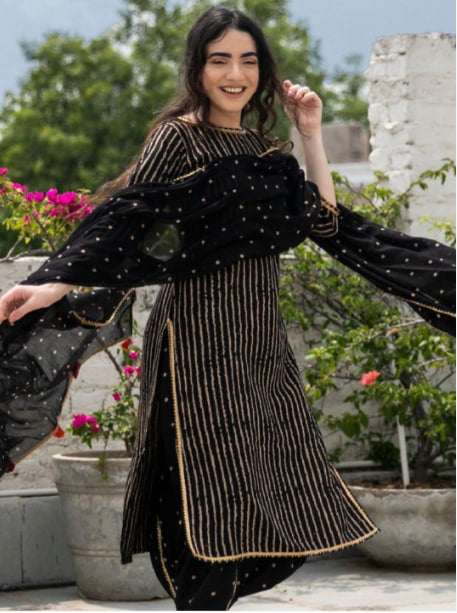 Traditional Wear Woven Rayon Kurti Dhoti & Dupatta With Foil Print & Lace Work