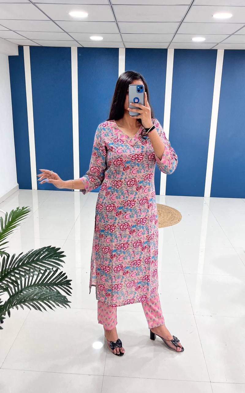 Set Kurti dan Seluar Bergaya untuk Keselesaan Setiap Hari dan Kelihatan Bergaya