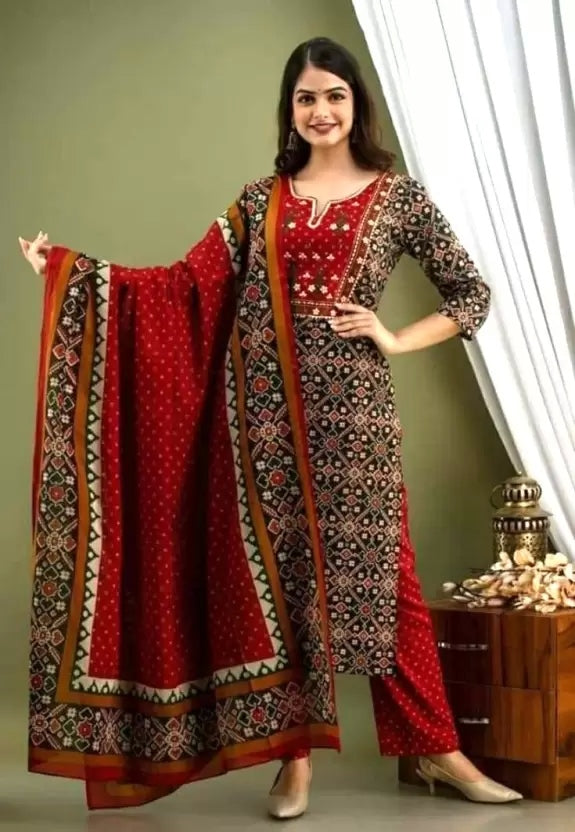 Set Kurti Rayon Bercetak Artistik dengan Seluar & Dupatta