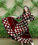 Hati yang cantik Cetakan Kerajang Kurti &amp; Skirt