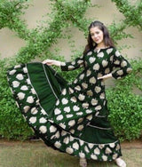 Hati yang cantik Cetakan Kerajang Kurti &amp; Skirt