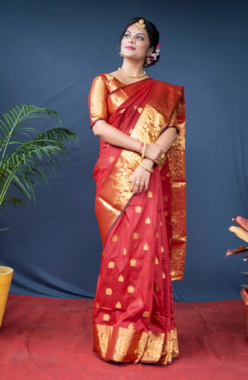 Beautiful silk printed saree with unstitched brocade blouse