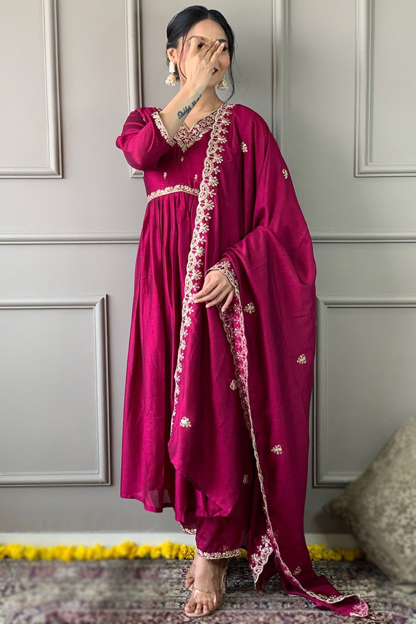 Grace in Every Drape – New Rayon Fabric Suit